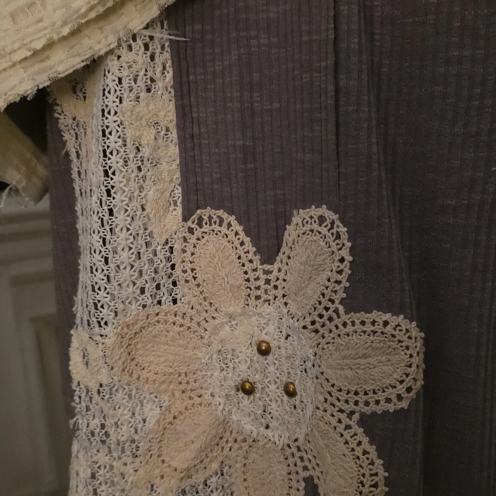 POL Charcoal and Cream Lace Hoodie. Distressed Sm.Discolored Area At Seam - Picture 3 of 5